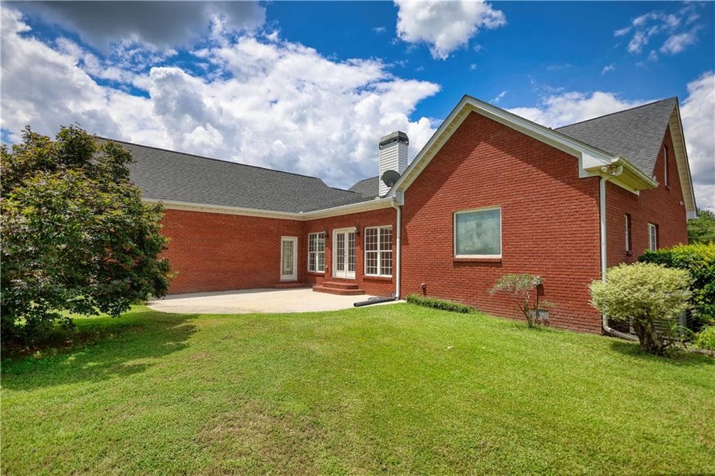 3 bedroom, 2 bathroom, 2,420 sq ft single family residence for sale at 2899 N Sharon Church Road, Loganville, GA 30052 — photo 8