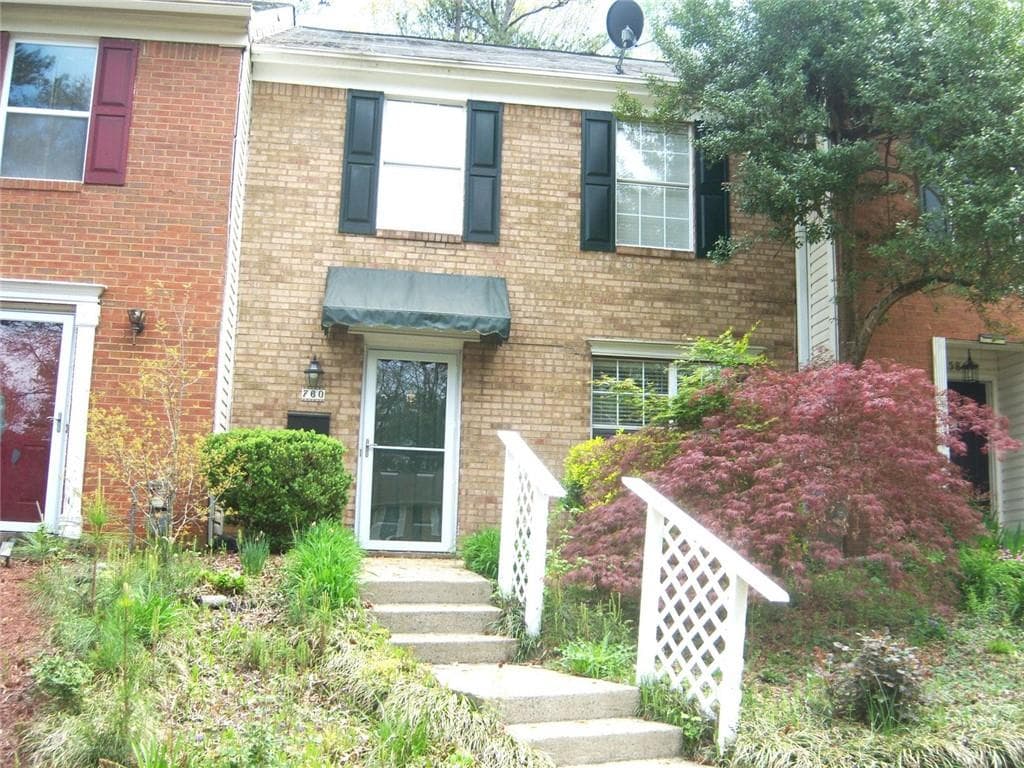 2 bedroom, 3 bathroom, 1,408 sq ft townhouse for rent at 760 Coventry Township Place, Marietta, GA 30062 for $1,900 a month