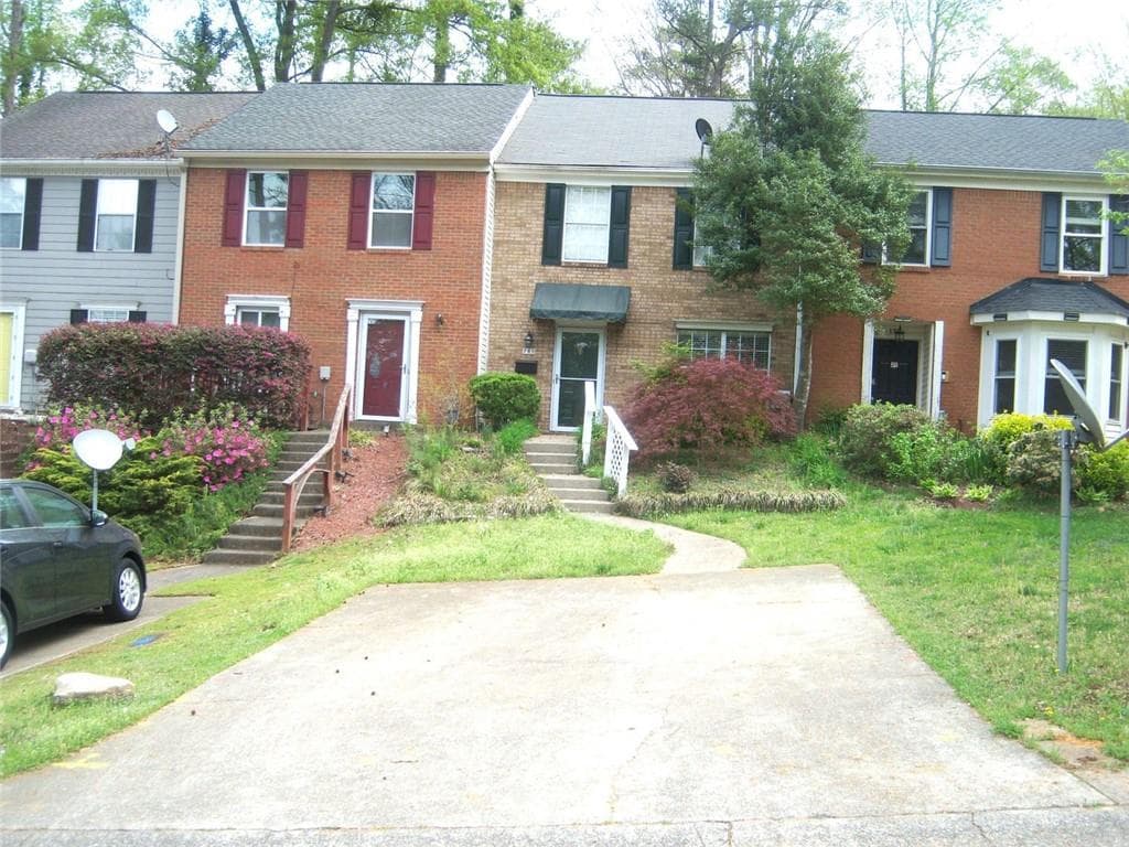 2 bedroom, 3 bathroom, 1,408 sq ft townhouse for rent at 760 Coventry Township Place, Marietta, GA 30062 for $1,900 a month — photo 2