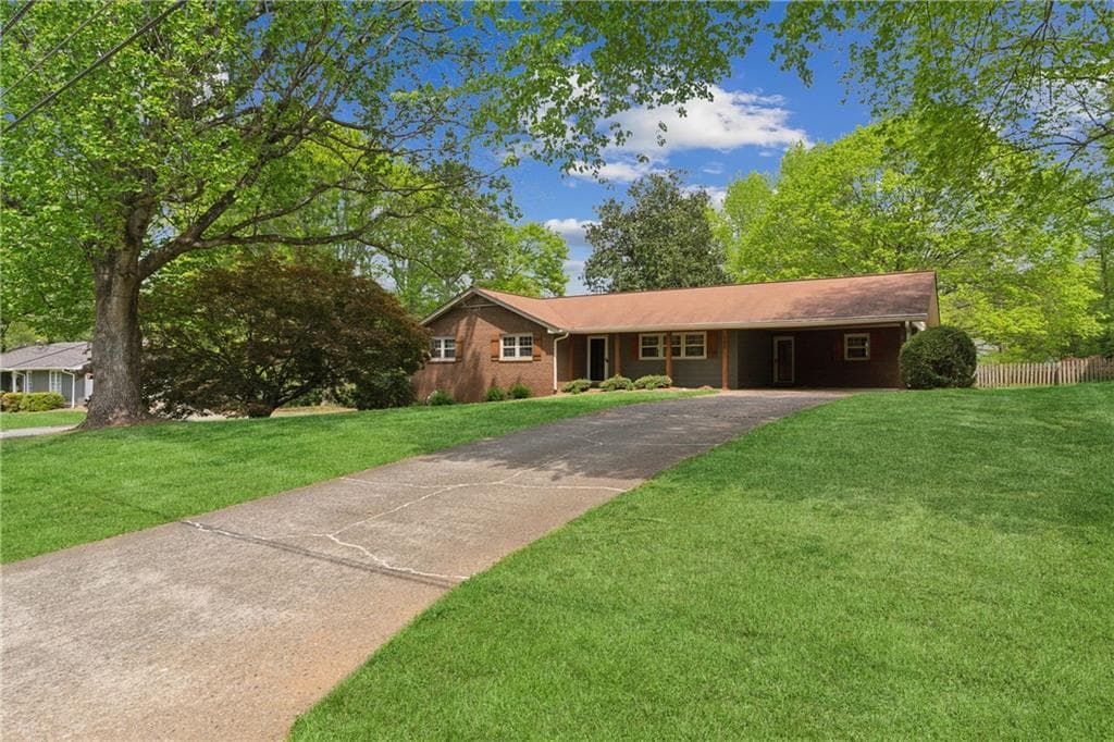 3 bedroom, 2 bathroom single family residence for sale at 345 Meadow Drive, Alpharetta, GA 30009 — photo 5
