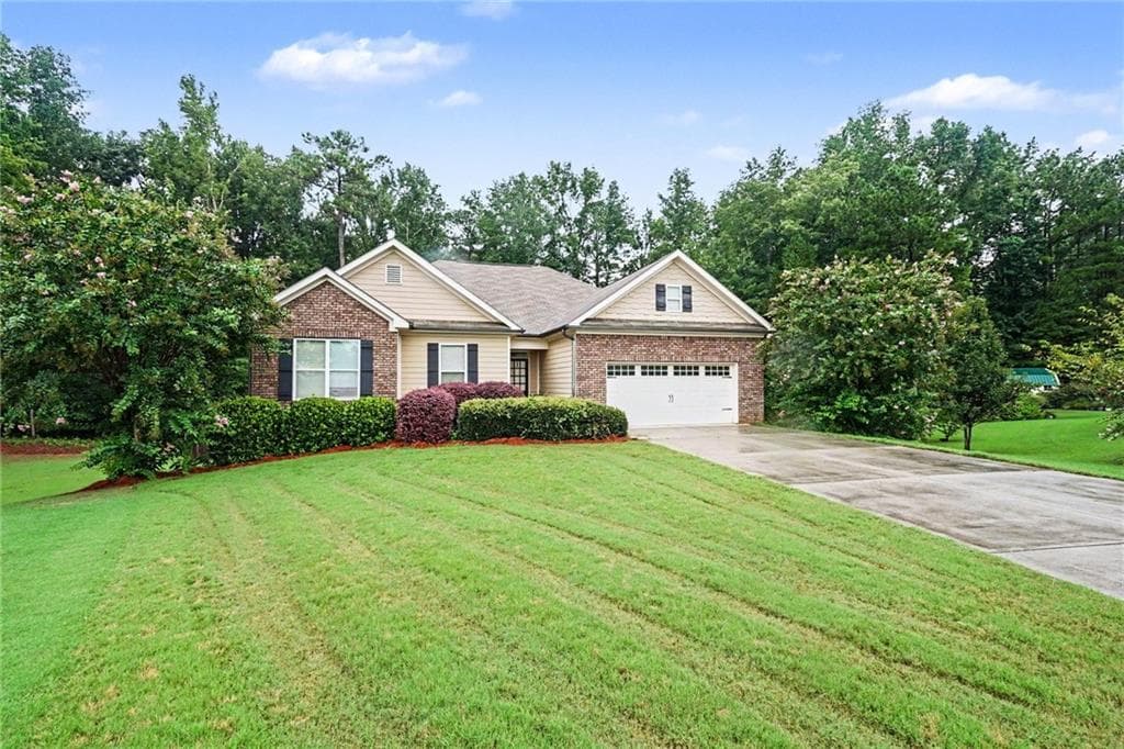 3 bedroom, 2 bathroom, 1,879 sq ft single family residence for sale at 3525 Timberland Road, Monroe, GA 30655 — photo 5