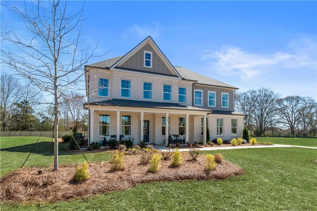 5 bedroom, 4 bathroom, 3,460 sq ft single family residence for sale at 105 Haverling Pass, Hampton, GA 30228 — photo 4