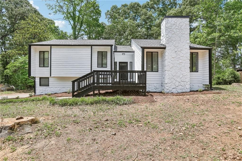 3 bedroom, 2 bathroom, 1,528 sq ft single family residence for sale at 5497 Gibson Drive, Acworth, GA 30102