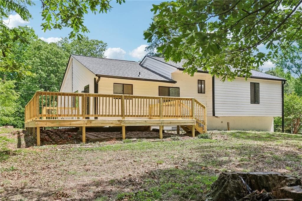 3 bedroom, 2 bathroom, 1,528 sq ft single family residence for sale at 5497 Gibson Drive, Acworth, GA 30102 — photo 4