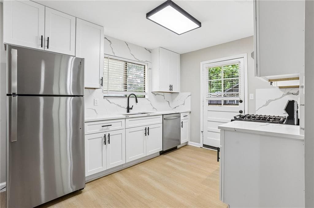 3 bedroom, 2 bathroom, 1,528 sq ft single family residence for sale at 5497 Gibson Drive, Acworth, GA 30102 — photo 7