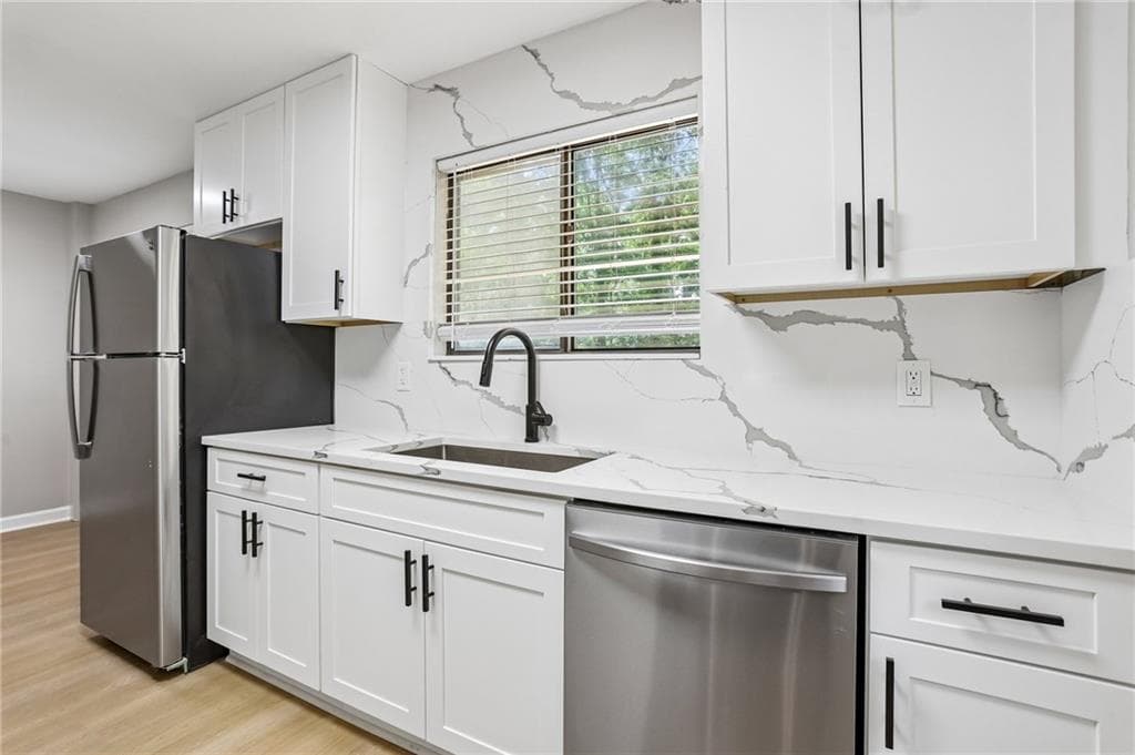3 bedroom, 2 bathroom, 1,528 sq ft single family residence for sale at 5497 Gibson Drive, Acworth, GA 30102 — photo 8