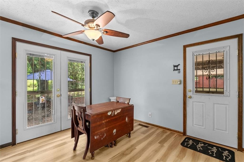5 bedroom, 4 bathroom, 3,586 sq ft single family residence for sale at 835 Kent Rd, Bowdon, GA 30108 — photo 10