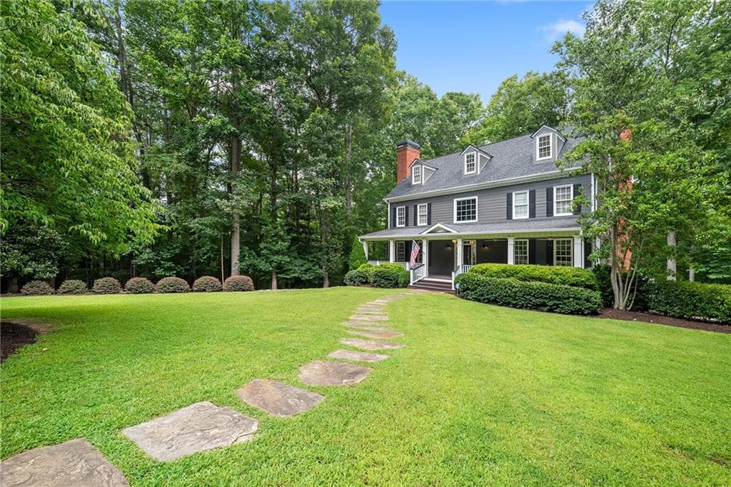 5 bedroom, 4 bathroom, 3,982 sq ft single family residence for sale at 14335 Cogburn Road, Milton, GA 30004 — photo 4