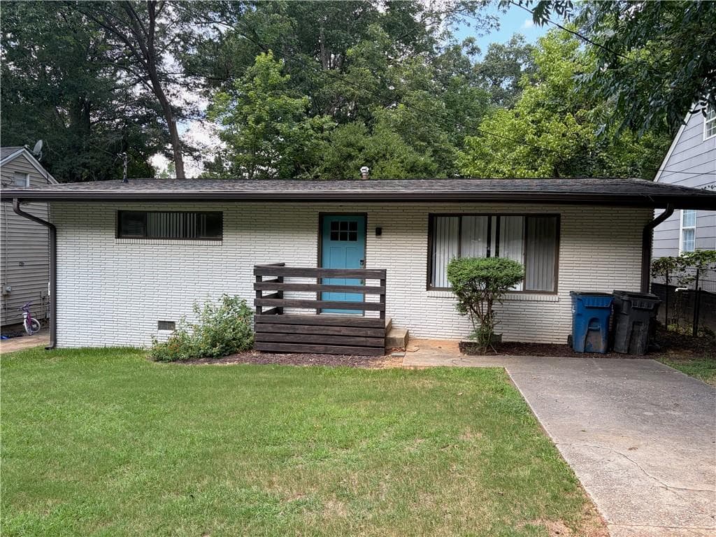 2 bedroom, 1 bathroom, 1,168 sq ft single family residence for rent at 1847 Dorsey Avenue, East Point, GA 30344 for $1,450 a month — photo 1 of 22