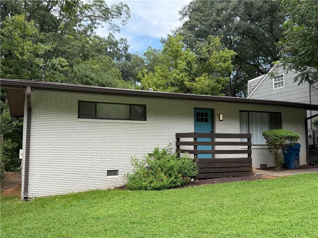 2 bedroom, 1 bathroom, 1,168 sq ft single family residence for rent at 1847 Dorsey Avenue, East Point, GA 30344 for $1,450 a month — photo 2