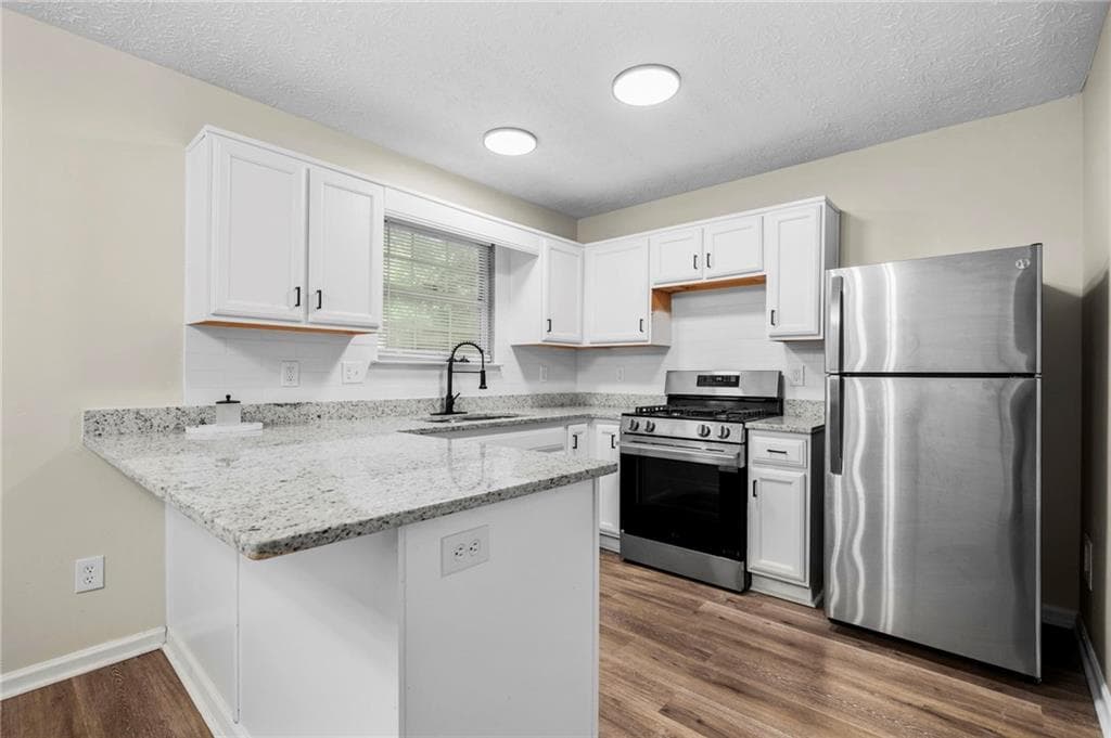 3 bedroom, 3 bathroom, 1,206 sq ft townhouse under contract at 2963 Fields Drive, Lithonia, GA 30038 — photo 5