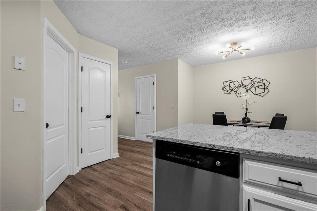 3 bedroom, 3 bathroom, 1,206 sq ft townhouse under contract at 2963 Fields Drive, Lithonia, GA 30038 — photo 8