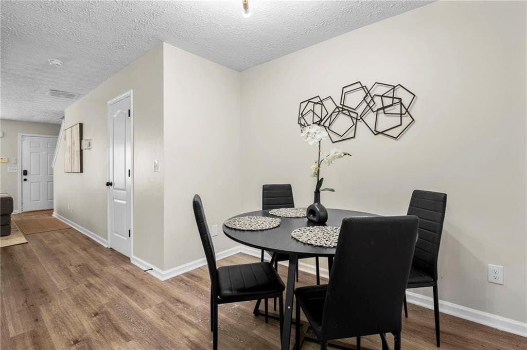 3 bedroom, 3 bathroom, 1,206 sq ft townhouse under contract at 2963 Fields Drive, Lithonia, GA 30038 — photo 10