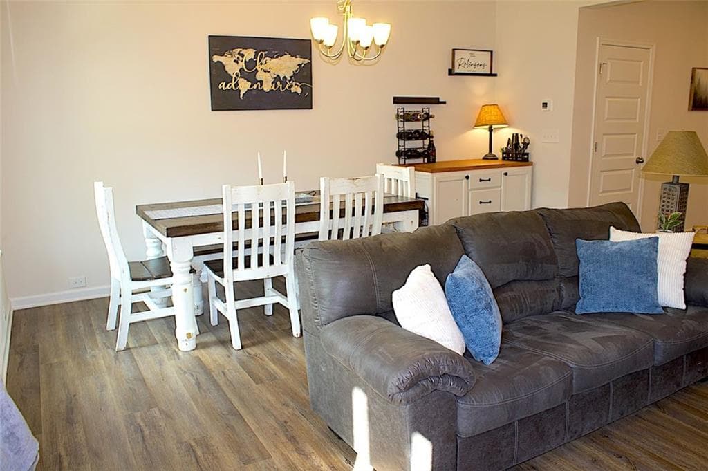 3 bedroom, 3 bathroom, 1,594 sq ft townhouse for sale at 535 Ryan Court, Ball Ground, GA 30107 — photo 9