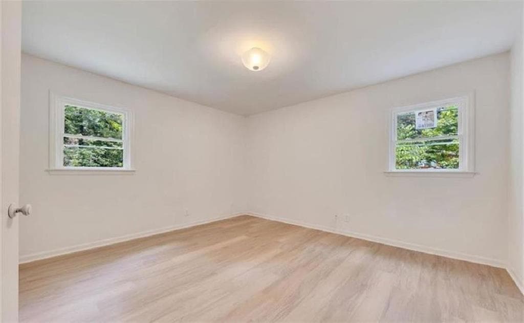 3 bedroom, 2 bathroom, 1,242 sq ft single family residence for sale at 4520 Santa Fe Trail, Atlanta, GA 30331 — photo 5