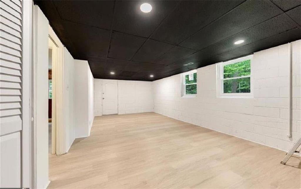 3 bedroom, 2 bathroom, 1,242 sq ft single family residence for sale at 4520 Santa Fe Trail, Atlanta, GA 30331 — photo 7