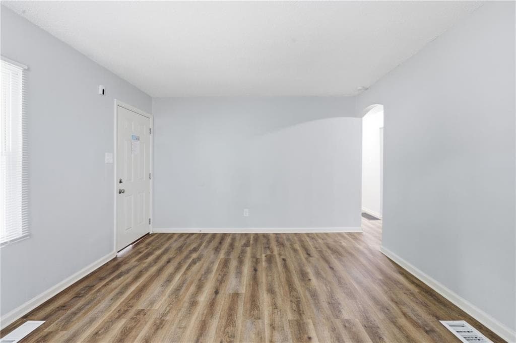3 bedroom, 1 bathroom, 1,025 sq ft single family residence under contract at 2197 Swallow Circle, Atlanta, GA 30315 — photo 10