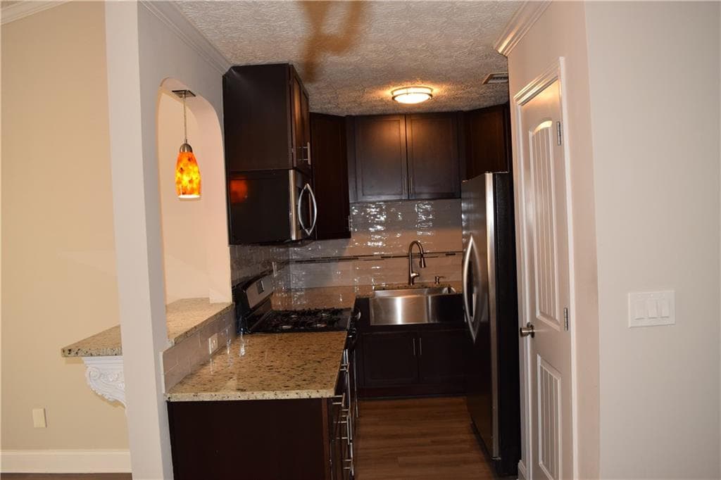 3 bedroom, 2 bathroom, 1,314 sq ft townhouse for rent at 227 Goshen Lane, Woodstock, GA 30188 for $2,000 a month — photo 4