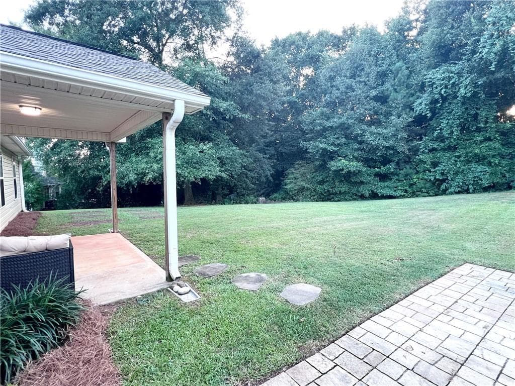 3 bedroom, 3 bathroom, 2,106 sq ft single family residence for sale at 1703 Jeremy Drive, Monroe, GA 30656 — photo 3