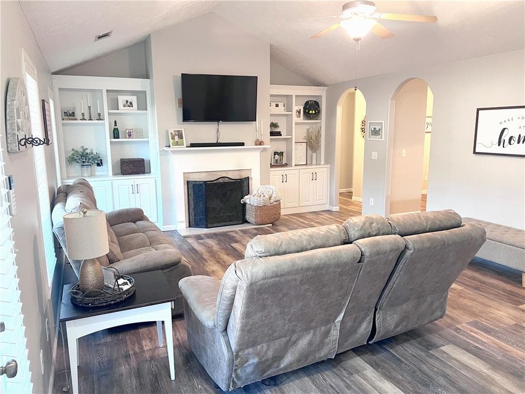 3 bedroom, 3 bathroom, 2,106 sq ft single family residence for sale at 1703 Jeremy Drive, Monroe, GA 30656 — photo 5