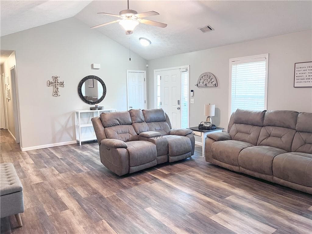 3 bedroom, 3 bathroom, 2,106 sq ft single family residence for sale at 1703 Jeremy Drive, Monroe, GA 30656 — photo 6