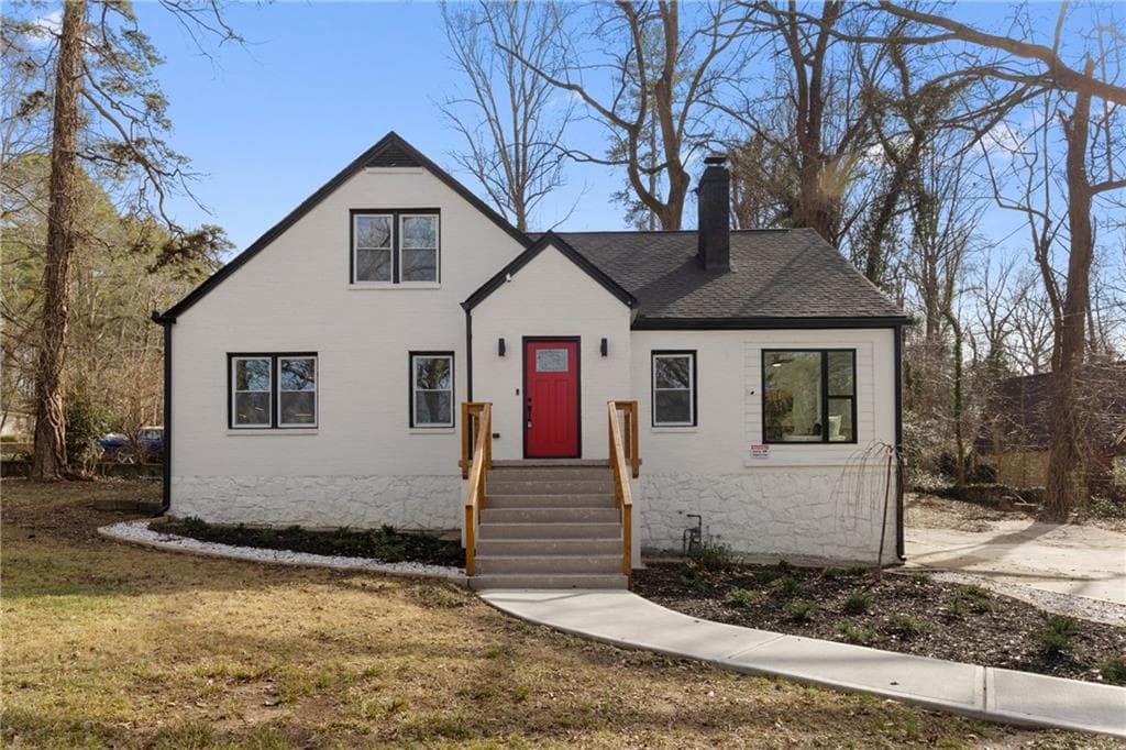 5 bedroom, 3 bathroom, 2,824 sq ft single family residence for sale at 1870 Avon Avenue, Atlanta, GA 30311
