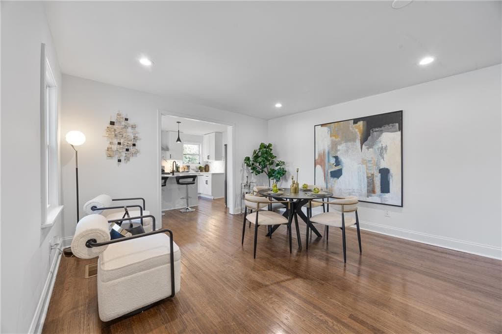 5 bedroom, 3 bathroom, 2,824 sq ft single family residence for sale at 1870 Avon Avenue, Atlanta, GA 30311 — photo 5