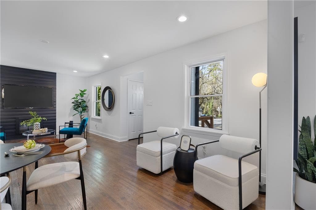 5 bedroom, 3 bathroom, 2,824 sq ft single family residence for sale at 1870 Avon Avenue, Atlanta, GA 30311 — photo 8