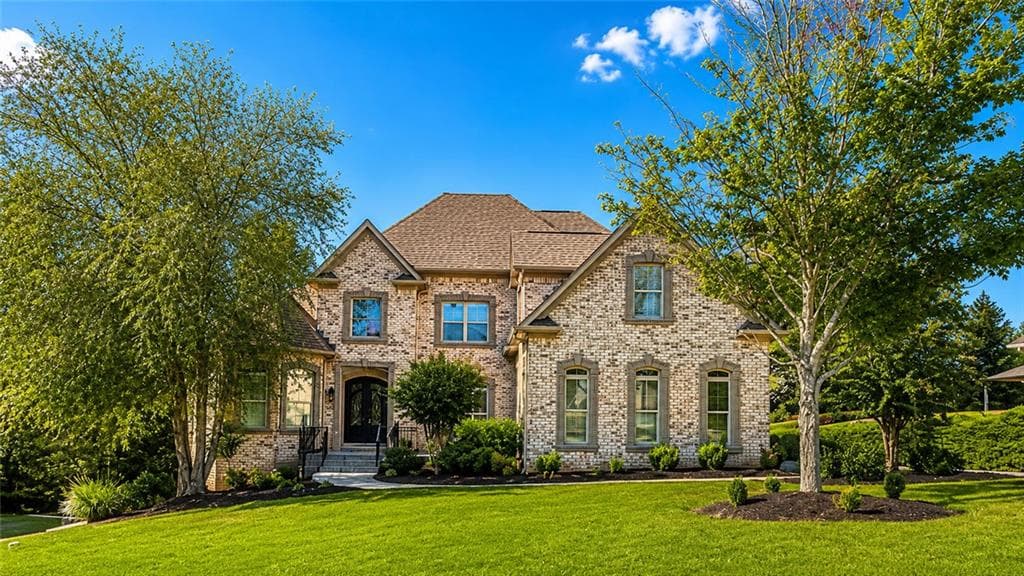 6 bedroom, 6 bathroom, 6,700 sq ft single family residence under contract at 3939 Perry Pass, Lithonia, GA 30038