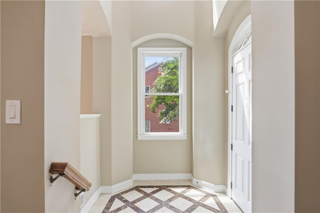 3 bedroom, 4 bathroom, 3,258 sq ft townhouse for sale at 3011 Riverstone Trail 8, Atlanta, GA 30339 — photo 5