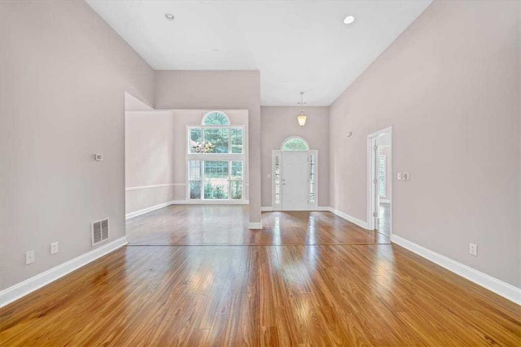 5 bedroom, 4 bathroom, 4,800 sq ft single family residence under contract at 59 Rocky Circle, White, GA 30184 — photo 7