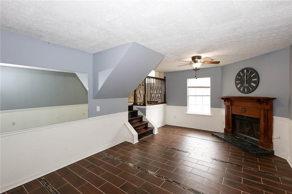 4 bedroom, 2 bathroom, 1,570 sq ft single family residence under contract at 5589 Emerald Glen, Stone Mountain, GA 30088 — photo 6