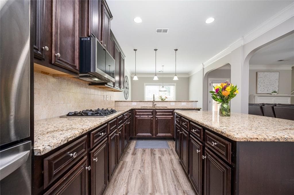 5 bedroom, 4 bathroom, 3,626 sq ft single family residence under contract at 1511 Silver Mist Circle, Powder Springs, GA 30127 — photo 10