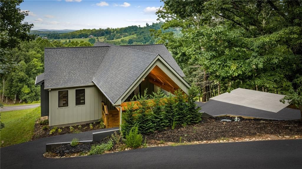 5 bedroom, 4 bathroom, 3,300 sq ft single family residence for sale at 261 Big Valley Drive, Morganton, GA 30513