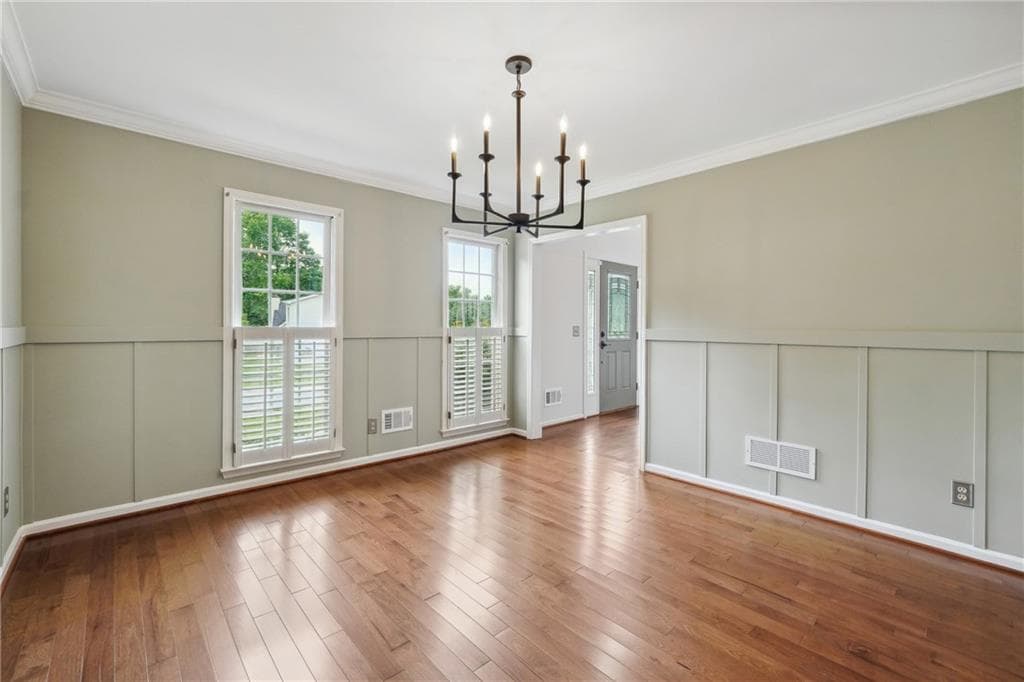 6 bedroom, 5 bathroom, 4,028 sq ft single family residence for rent at 2565 Chestea Drive, Marietta, GA 30066 for $5,500 a month — photo 2