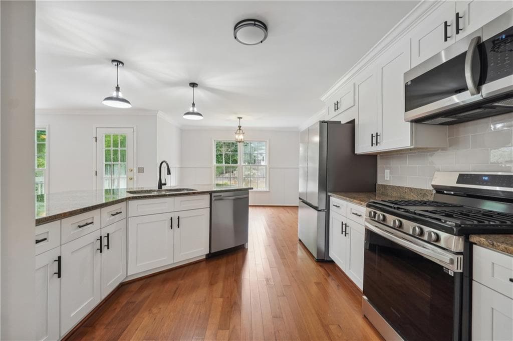 6 bedroom, 5 bathroom, 4,028 sq ft single family residence for rent at 2565 Chestea Drive, Marietta, GA 30066 for $5,500 a month — photo 6