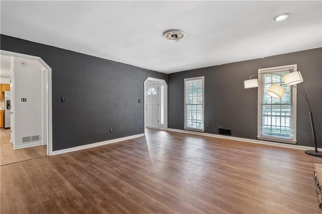 3 bedroom, 3 bathroom, 2,089 sq ft single family residence for sale at 296 Abbington Way, Douglasville, GA 30134 — photo 8