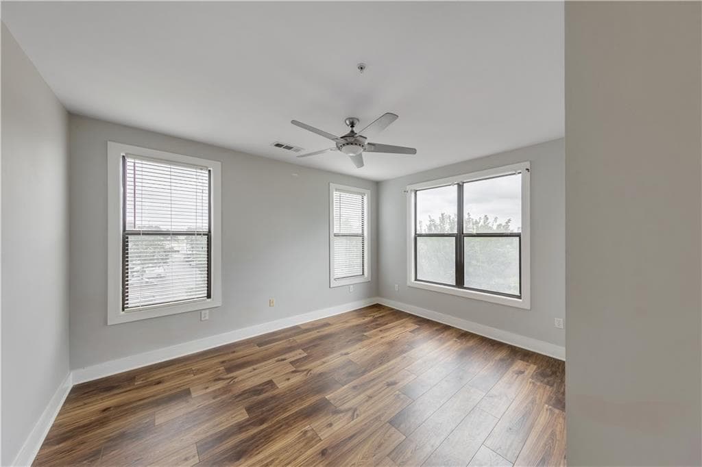 2 bedroom, 2 bathroom, 1,124 sq ft condominium for rent at 799 Hammond Drive 219, Atlanta, GA 30328 for $1,900 a month — photo 5