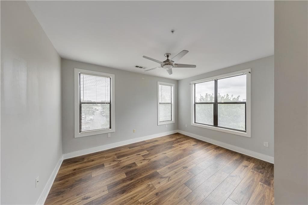 2 bedroom, 2 bathroom, 1,124 sq ft condominium for rent at 799 Hammond Drive 219, Atlanta, GA 30328 for $1,900 a month — photo 6