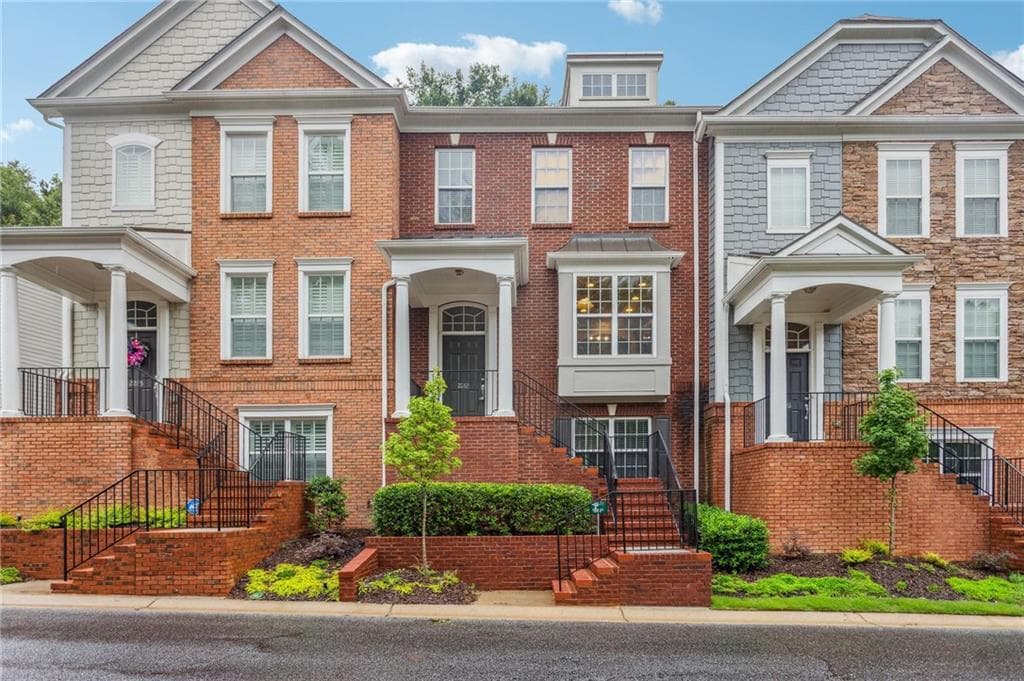 3 bedroom, 4 bathroom, 1,845 sq ft townhouse for rent at 2263 Limehurst Drive, Brookhaven, GA 30319 for $3,500 a month — photo 2