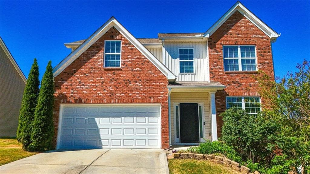 4 bedroom, 3 bathroom, 2,160 sq ft single family residence for sale at 3835 Hawk Tail Drive, Loganville, GA 30052 — photo 1 of 42