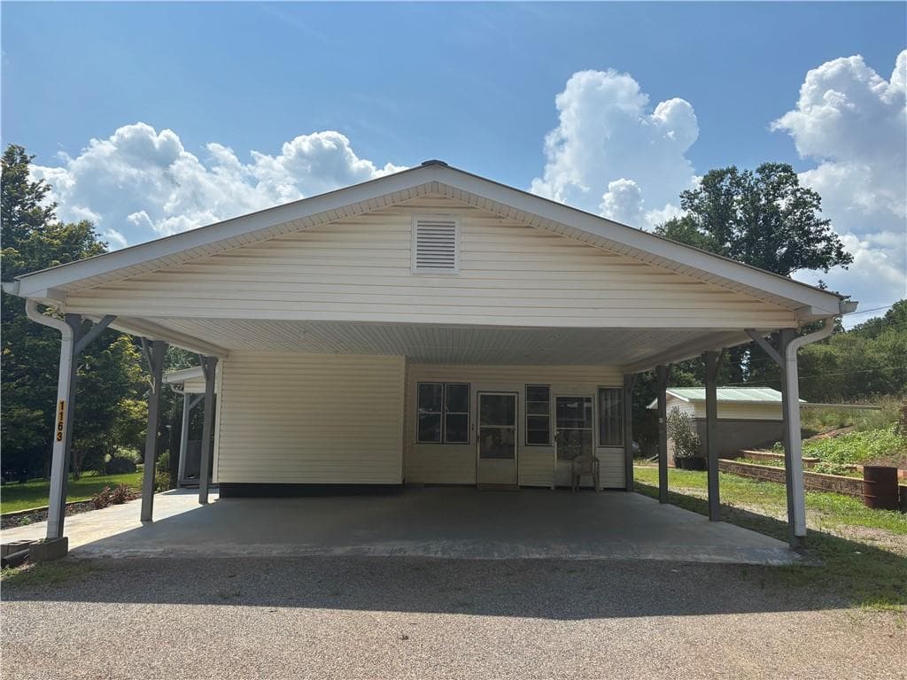 2 bedroom, 2 bathroom, 1,536 sq ft single family residence for sale at 1163 Martin Head Circle, Dahlonega, GA 30533 — photo 3