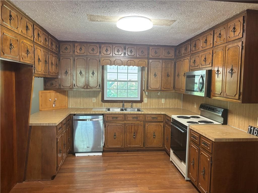 2 bedroom, 2 bathroom, 1,536 sq ft single family residence for sale at 1163 Martin Head Circle, Dahlonega, GA 30533 — photo 6