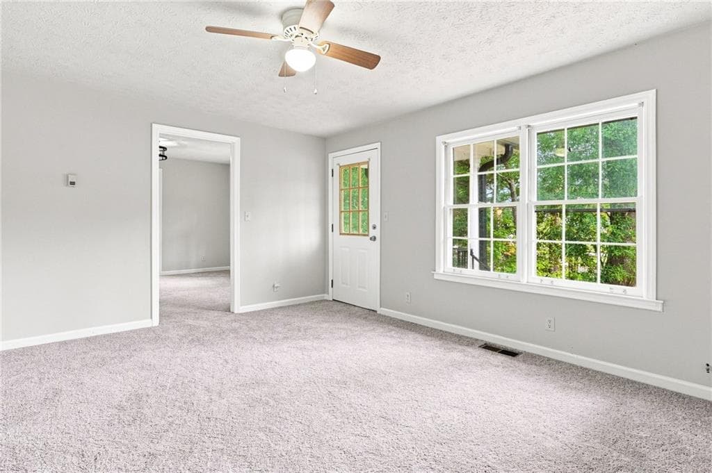 3 bedroom, 1 bathroom, 928 sq ft single family residence for sale at 3350 Center Street, Austell, GA 30106 — photo 7