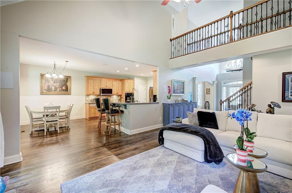 4 bedroom, 5 bathroom, 2,779 sq ft single family residence under contract at 213 Montana Way, Canton, GA 30114 — photo 6