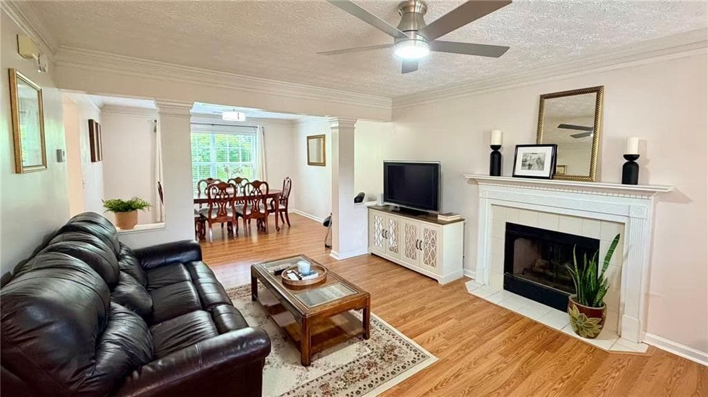 3 bedroom, 3 bathroom, 2,073 sq ft single family residence under contract at 2611 Watercrest Court, Marietta, GA 30062 — photo 8