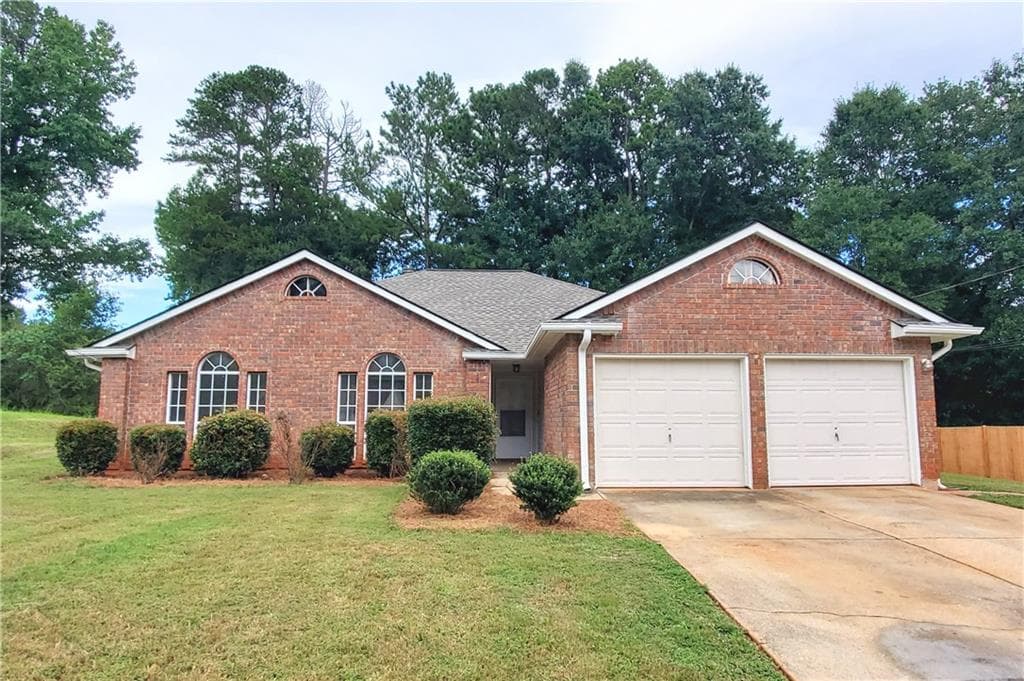 3 bedroom, 2 bathroom, 1,716 sq ft single family residence for sale at 3132 Snapfinger Lane, Decatur, GA 30034