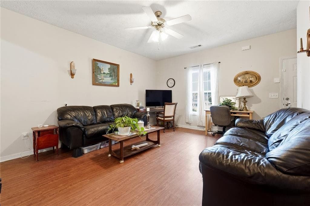 3 bedroom, 2 bathroom, 1,575 sq ft single family residence for sale at 105 Twin Pines Court, Dallas, GA 30132 — photo 6