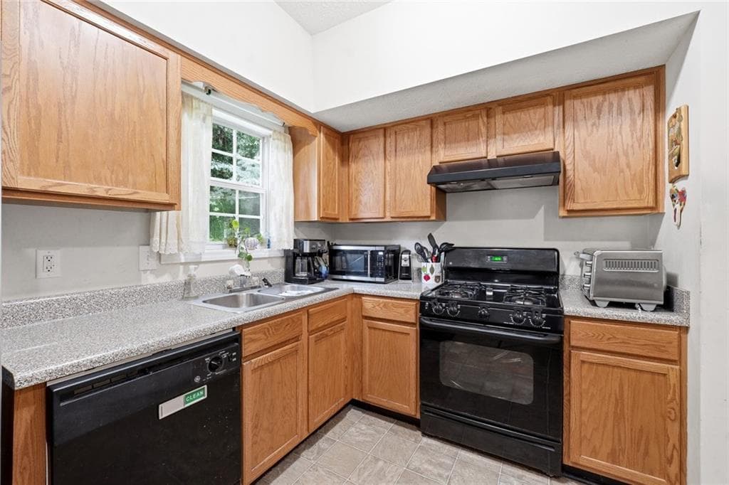 3 bedroom, 2 bathroom, 1,575 sq ft single family residence for sale at 105 Twin Pines Court, Dallas, GA 30132 — photo 10