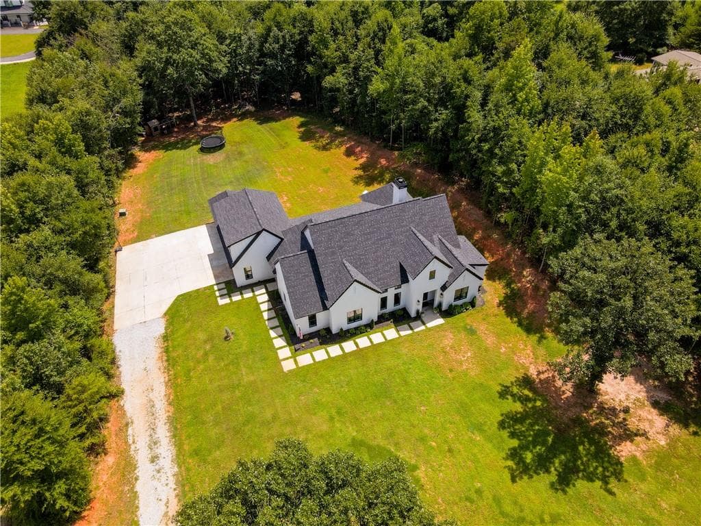 5 bedroom, 4 bathroom, 3,238 sq ft single family residence for sale at 860 W Ridgeway Road, Maysville, GA 30558 — photo 7